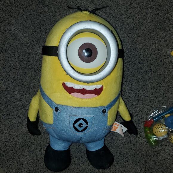 Minions - Picture 2 of 5
